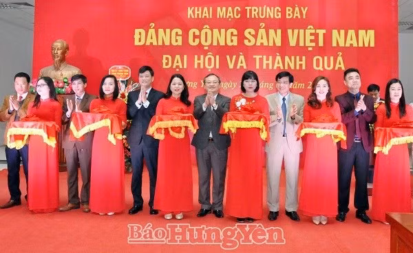 Inauguran exposición “Partido Comunista de Vietnam - Congreso y Resultado” en provincia norteña ảnh 1