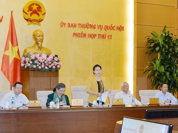 Comité Permanente del Parlamento vietnamita concluye su duodécima reunión ảnh 1