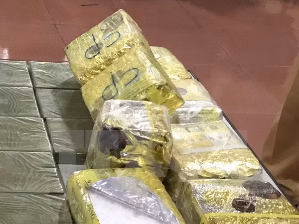 Policía vietnamita incauta 36 mil cápsulas de droga sintética ảnh 1