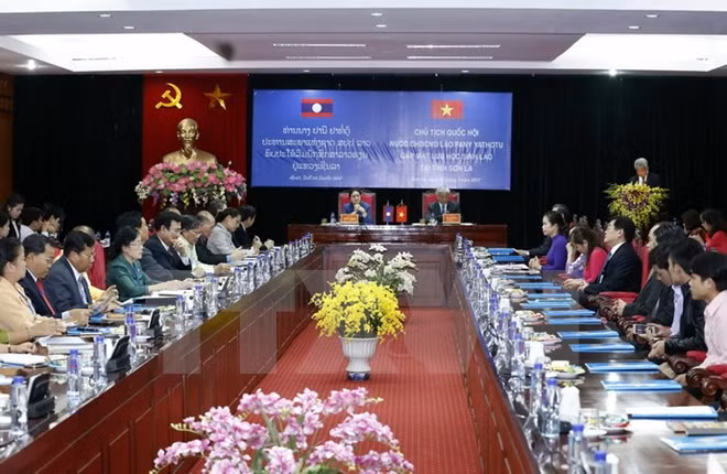 Provincia vietnamita fomenta respaldo a Laos en esfera educativa ảnh 1