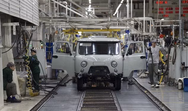 Fabricante ruso Sollers realizará ensamblaje de autos en Vietnam en 2018 ảnh 1