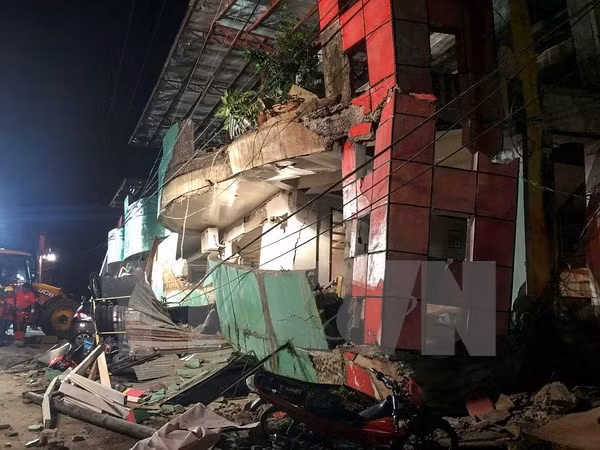 Terremoto de gran magnitud estremece la región central de Filipinas ảnh 1