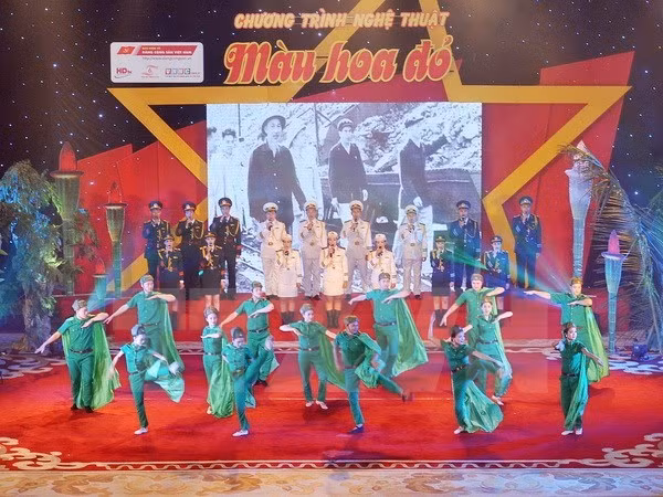 Vietnam continúa actividades artísticas para glorificar a los mártires ảnh 1