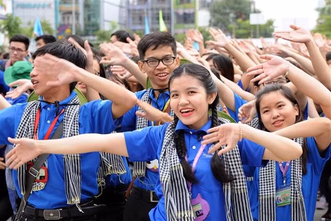 Más de 60 mil jóvenes asisten a la campaña de voluntarios de verano ảnh 1