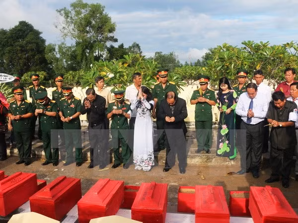 Repatrían restos de soldados voluntarios vietnamitas caídos en Camboya ảnh 1 Repatrían restos de soldados voluntarios vietnamitas caídos en Camboya ảnh 1