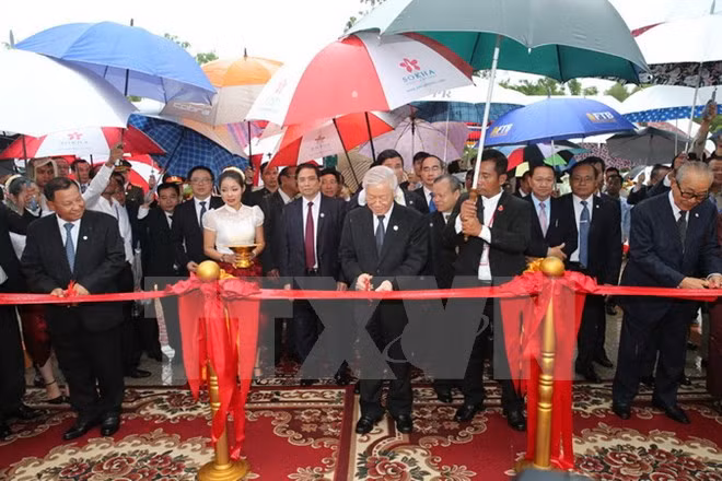 Secretario general de PCV inaugura monumento de amistad Vietnam- Camboya ảnh 1