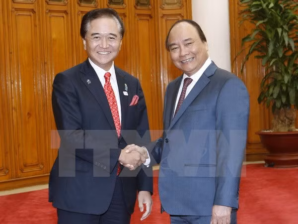 Premier de Vietnam recibe al gobernador de prefectura japonesa de Kanagawa ảnh 1