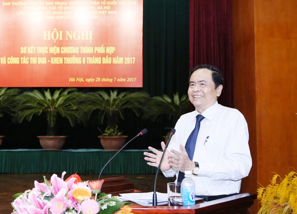 Presidente de FPV destaca las labores dedicadas a personas meritorias ảnh 1