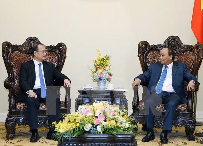 Premier vietnamita recibe a empresario hongkonés ảnh 1