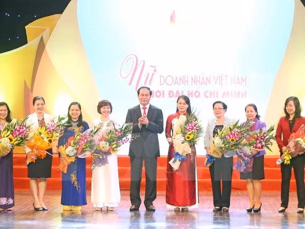 Elevan papel de empresarias vietnamitas en construcción nacional ảnh 1