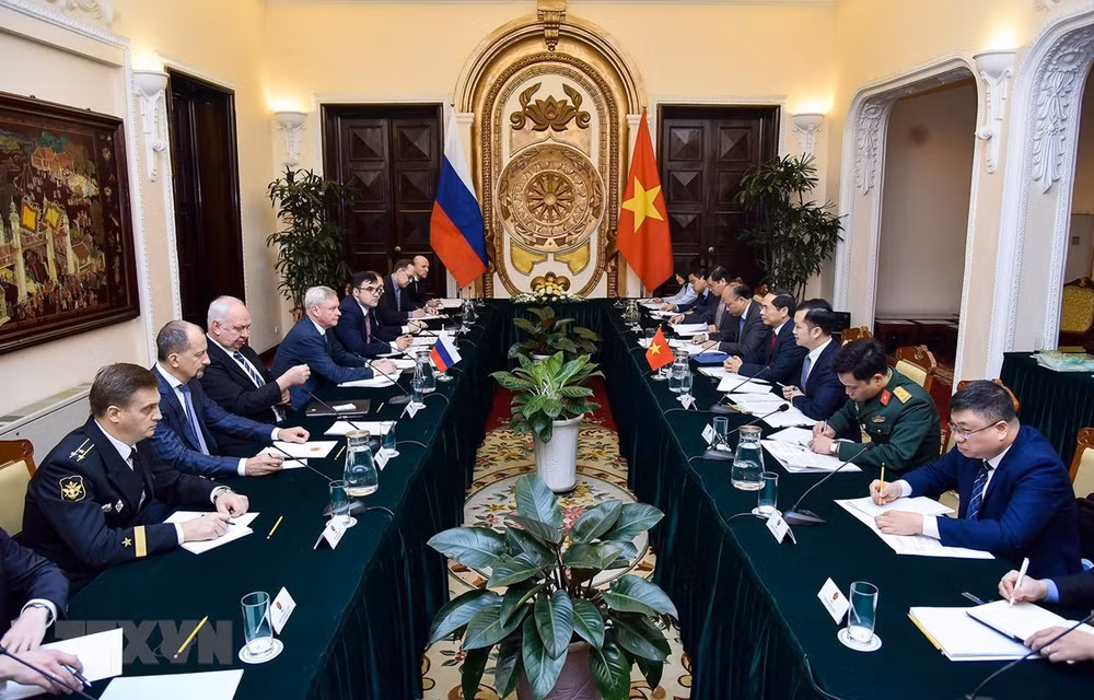 Efectúan Vietnam y Rusia diálogo estratégico en diplomacia, defensa y seguridad ảnh 1
