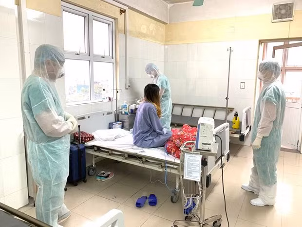 Decenas de pacientes de coronavirus en Vietnam dan negativo en pruebas recientes ảnh 1