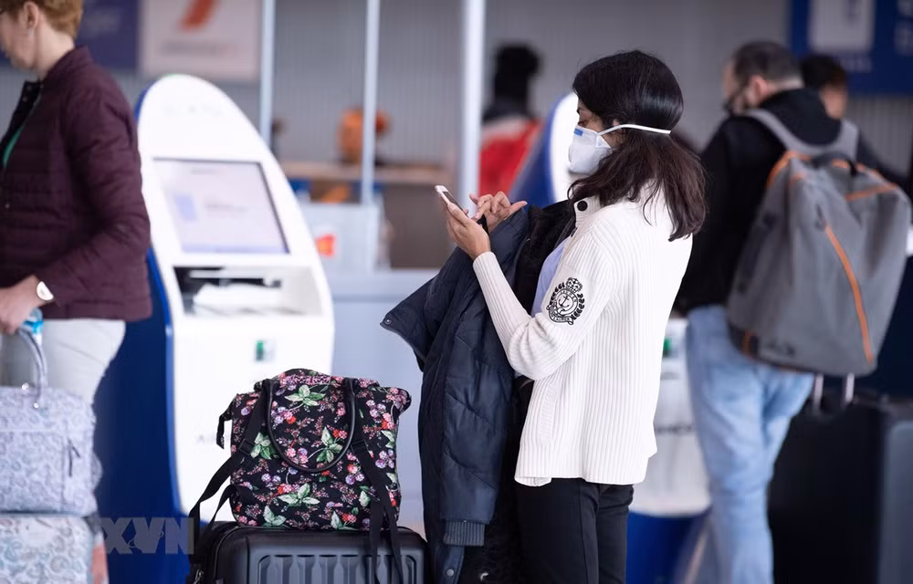 Lanza Vietnam concurso de carteles a favor de lucha contra COVID-19 ảnh 1