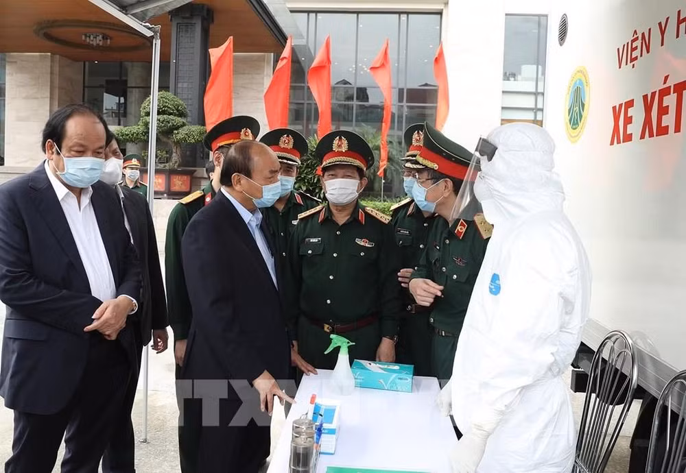 Medios internacionales alaban esfuerzos de Vietnam para contener el COVID-19 ảnh 1