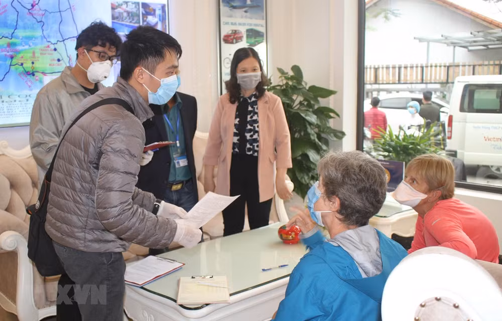Turistas en provincia de Ninh Binh deben registrar declaraciones médicas ảnh 1