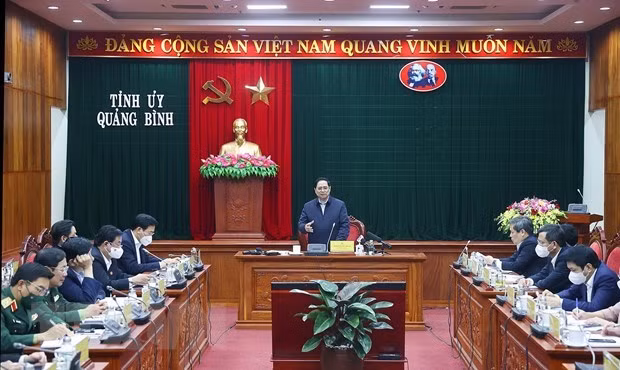 Instan a provincia centrovietnamita de Quang Binh a mejorar desarrollo infraestructural ảnh 1