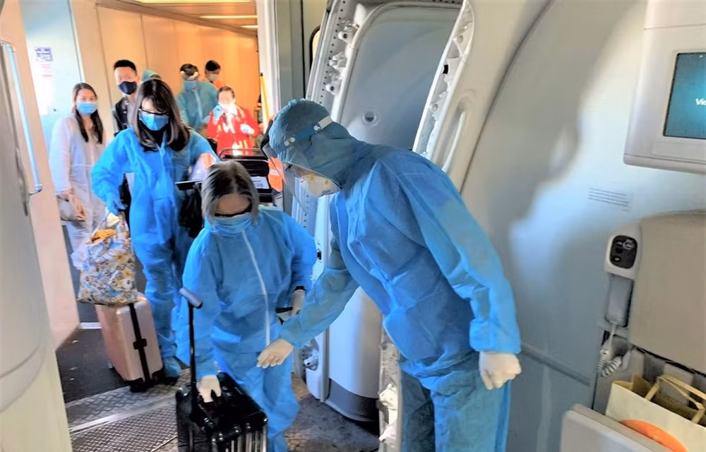 Cinco países acuerdan reanudar vuelos internacionales con Vietnam a partir de enero ảnh 1