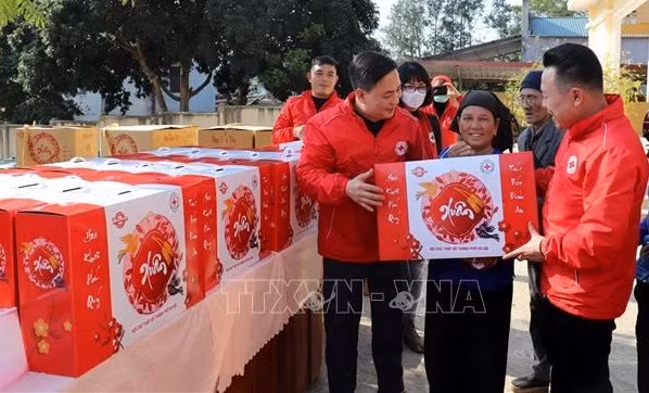 Cruz Roja de Vietnam lanza campaña para apoyar a pobres en ocasión de Tet ảnh 1