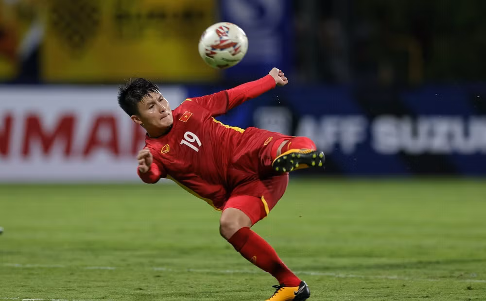 Conquista Vietnam segunda victoria consecutiva en campeonato regional de fútbol ảnh 1