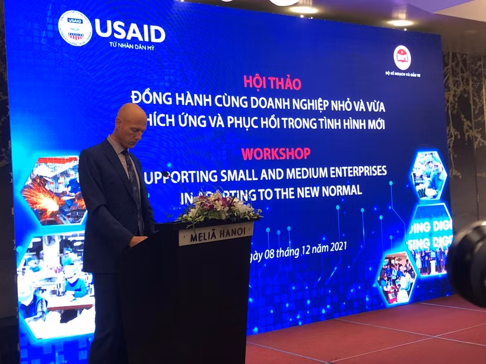 Buscan brindar más asistencia a empresas pequeñas y medianas en Vietnam ảnh 1