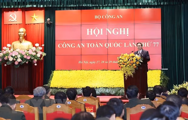 Piden fortalecer papel de fuerzas policiales en desarrollo socioeconómico en Vietnam ảnh 1
