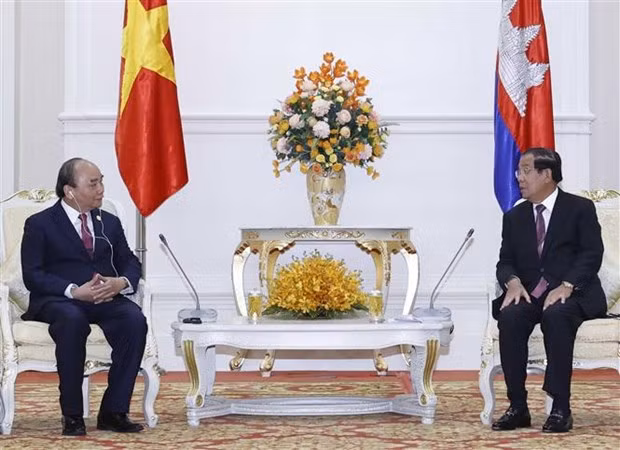 Emiten Vietnam y Camboya Declaración conjunta por la visita del presidente vietnamita al país vecino ảnh 2