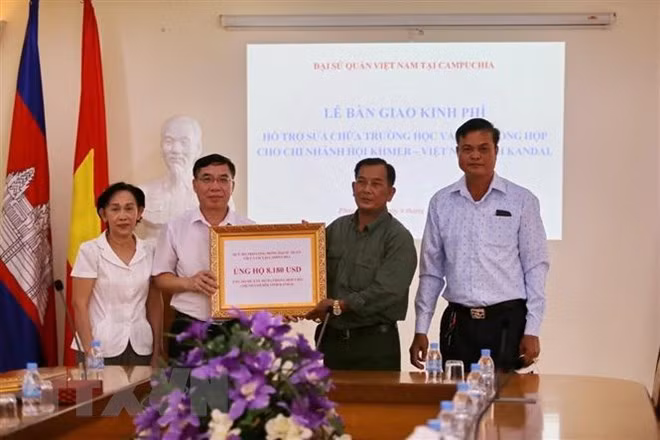 Respaldan construcción de oficina local de Asociación Khmer-Vietnam en Camboya ảnh 1