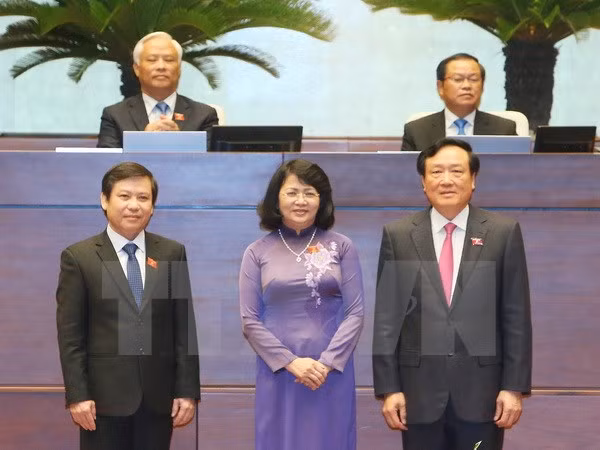 Reelegidos vicepresidenta y otros altos funcionarios de Vietnam ảnh 1