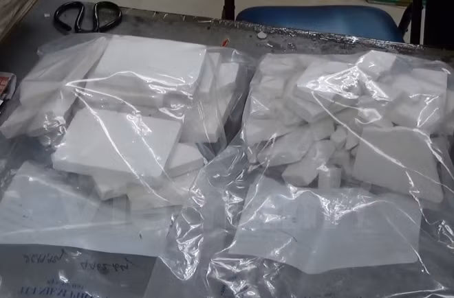 Detienen a narcotraficante en aeropuerto internacional de Vietnam ảnh 1