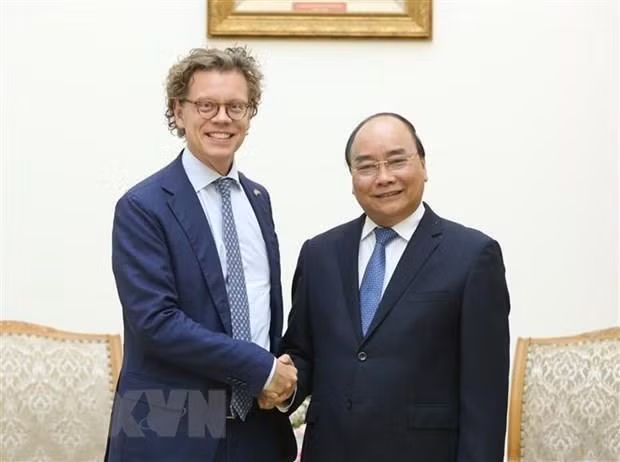 Exhorta primer ministro vietnamita a ampliar cooperación con Suecia ảnh 1