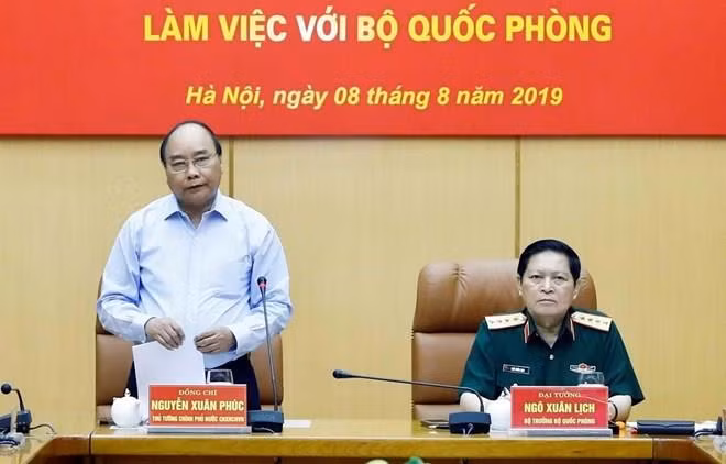 Premier de Vietnam elogia uso del terreno con fines de defensa para producción ảnh 1