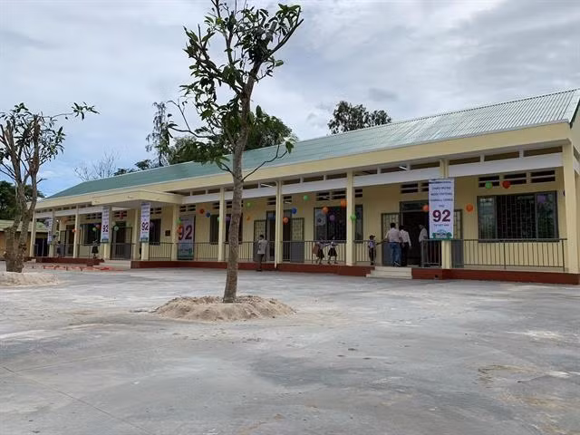 Financia empresa estadounidense construcción de escuelas en Vietnam ảnh 1