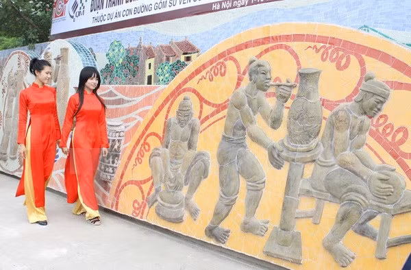  Buscan medidas para aplicar y desarrollar arte comunitario en Vietnam ảnh 1