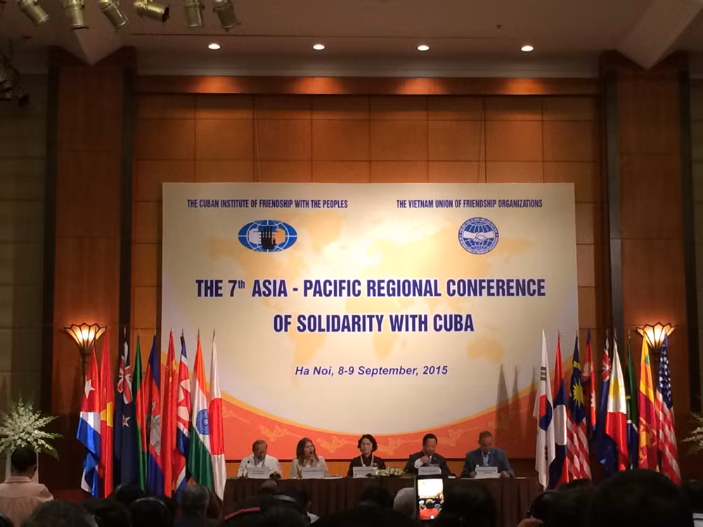  Consolidar unidad con Cuba: misión de pueblos amantes de paz ảnh 1