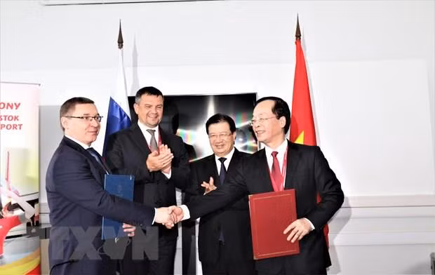 Priorizan Vietnam y Rusia su cooperación en sector petrolero ảnh 1