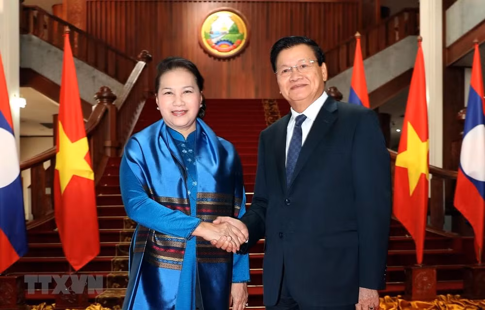  Asamblea Nacional de Vietnam reafirma disposición de contribuir a lazos binacionales con Laos ảnh 1