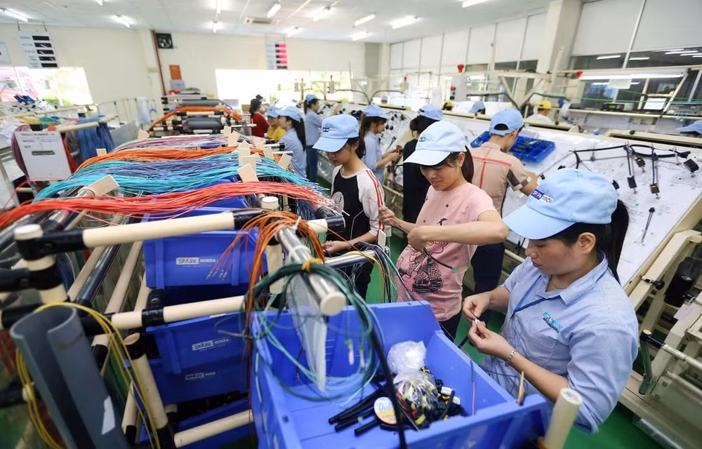 Analizan avance del cambio de modelo de crecimiento en Vietnam ảnh 1