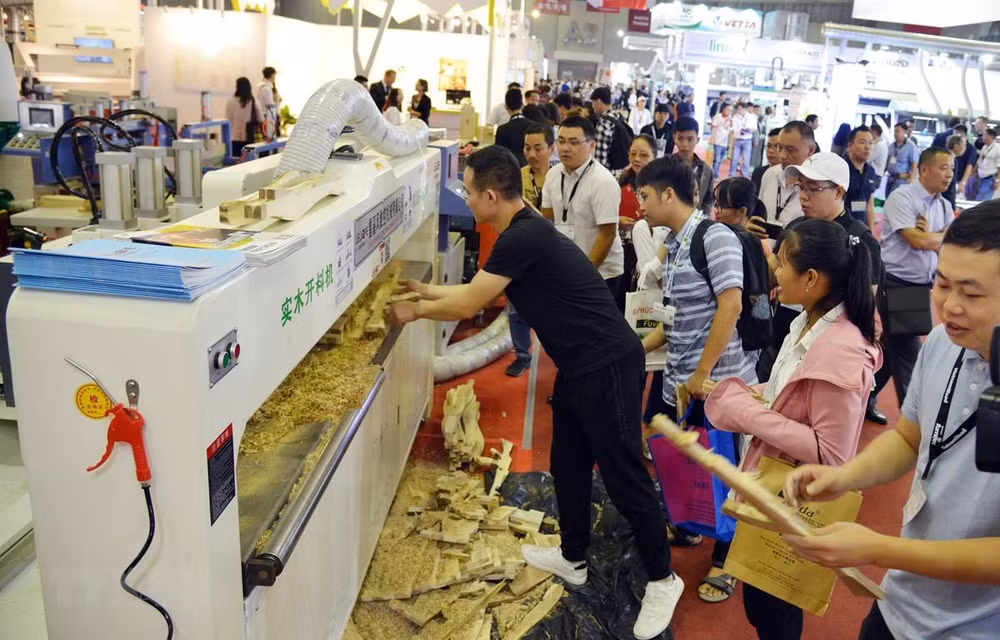 Inauguran en Vietnam exposiciones internacionales sobre la industria maderera ảnh 1