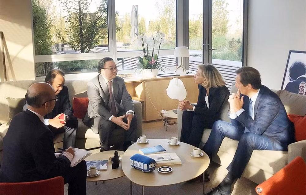 Hanoi aspira a una cooperación a largo plazo con la región de isla de Francia ảnh 1