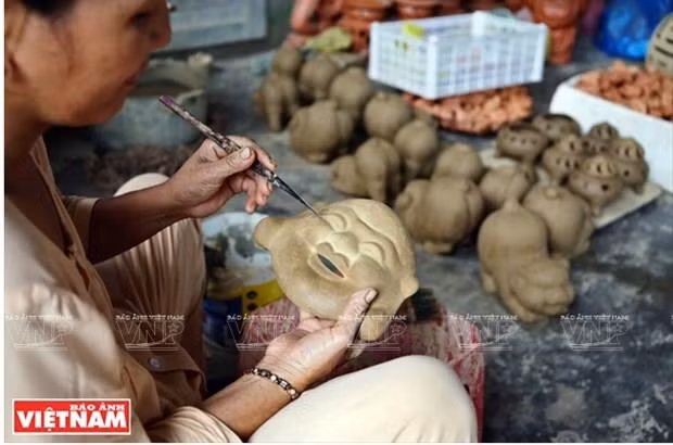 Reconoce Vietnam como patrimonio a la salsa de pescado y la cerámica de región central ảnh 1