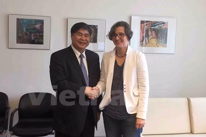 Vietnam y Alemania promueven cooperación entre sus localidades ảnh 1
