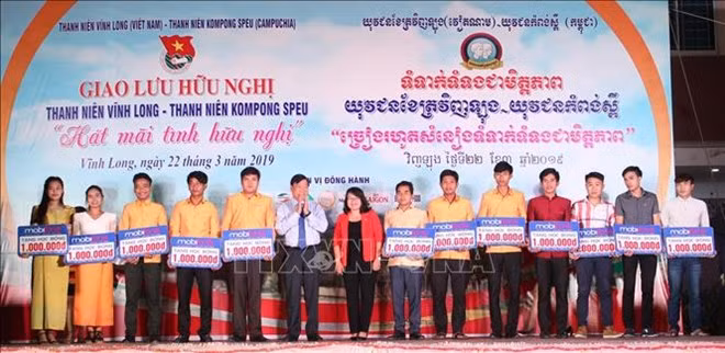 Jóvenes vietnamitas y camboyanos refuerzan amistad mediante actividades culturales y deportivas ảnh 1 Jóvenes vietnamitas y camboyanos refuerzan amistad mediante actividades culturales y deportivas ảnh 1