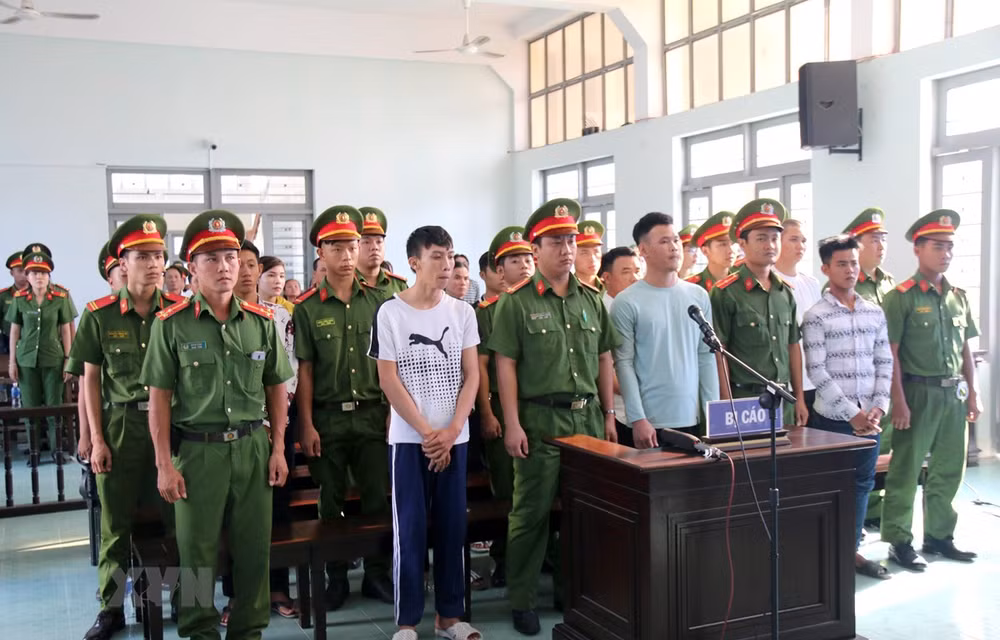 Mantienen sanciones a perturbadores de orden público en Vietnam ảnh 1