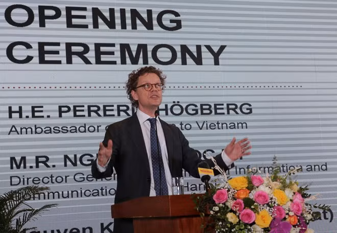Sesiona en Vietnam foro sobre tecnología digital para construir una sociedad sostenible ảnh 1