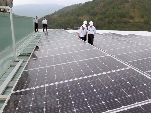 Primera planta de energía solar en provincia vietnamita de Quang Tri operará en junio de 2019 ảnh 1