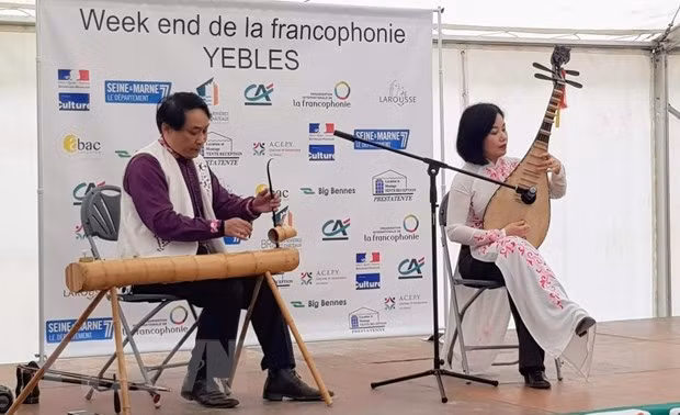 Destacan particularidades culturales vietnamitas en fiesta de Francofonía en Francia ảnh 1 Destacan particularidades culturales vietnamitas en fiesta de Francofonía en Francia ảnh 1