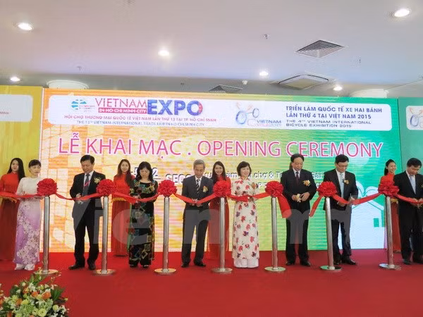 Inauguran ferias internacionales de comercio en Vietnam ảnh 1 Inauguran ferias internacionales de comercio en Vietnam ảnh 1