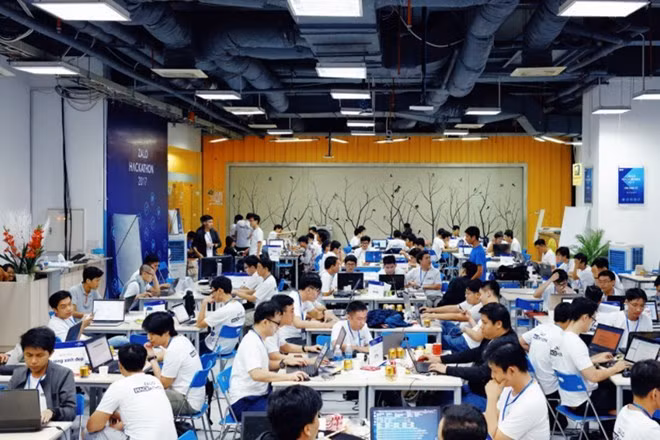 Inauguran en Hanoi mayor competencia de desarrollo de productos tecnológicos de Europa ảnh 1