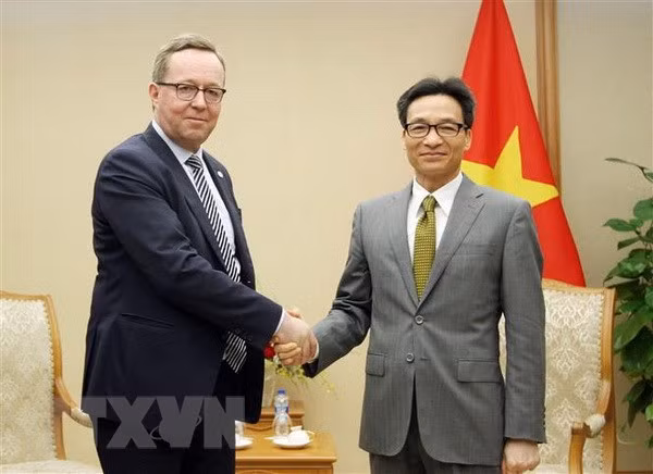 Vietnam insta a mayor apoyo de Finlandia en desarrollo de energía limpia ảnh 1