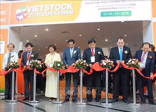 Inauguran en Hanoi exhibición internacional de ganadería Vietstock ảnh 1